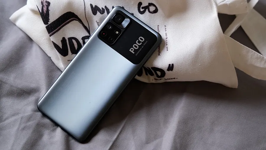 Новый хит Xiaomi радикально подешевел на Али. Это девайс с 90-герцовым экраном и мощным чипом