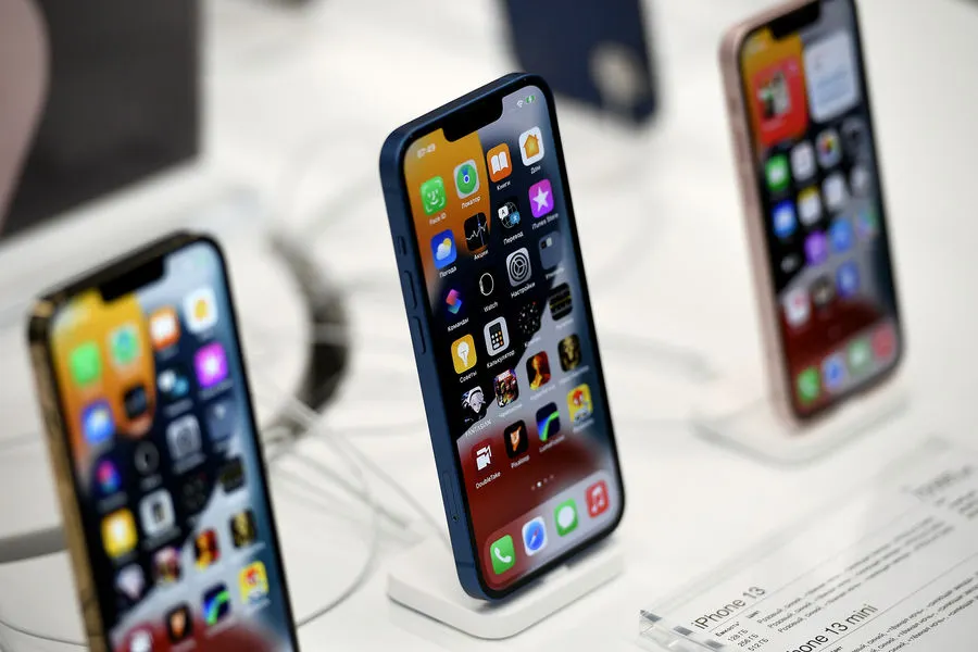 В России почти исчезли iPhone. Мы нашли, где еще можно взять эти девайсы