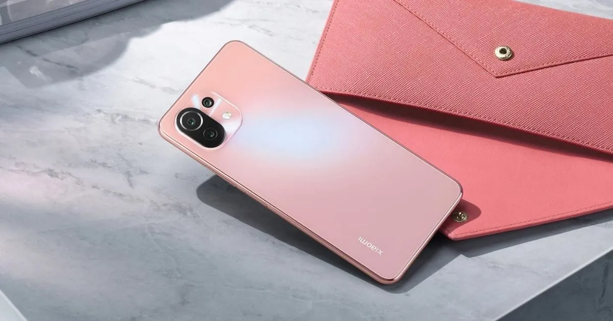 Xiaomi 11 Lite NE висит за смешные деньги на Али. Это один из лучших субфлагманов бренда
