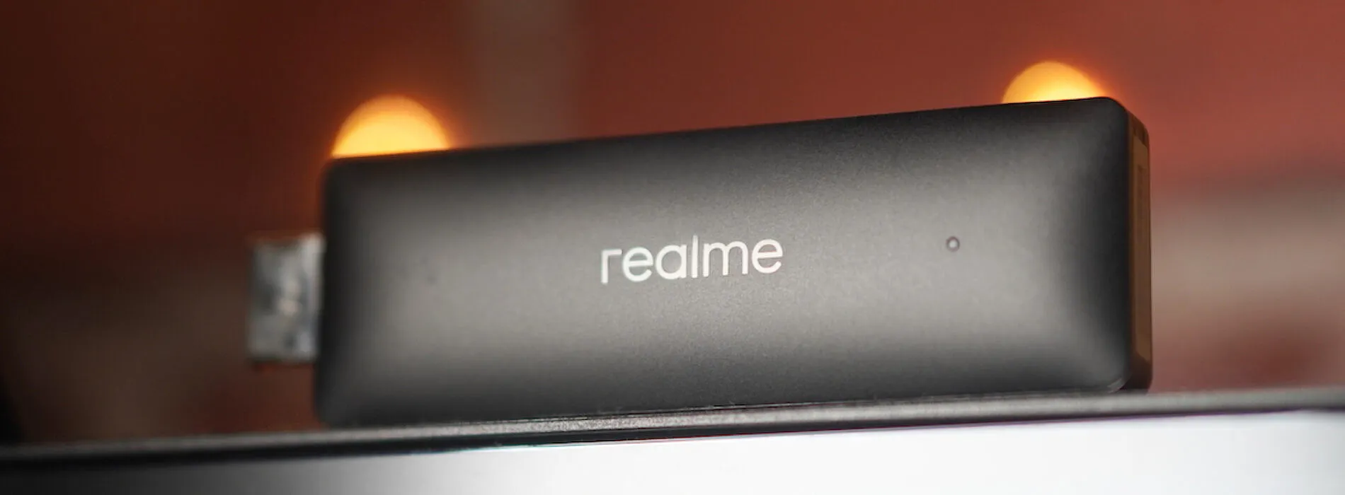 Берем Realme TV Stick за копейки на Али. Это одна из лучших ТВ-приставок на рынке