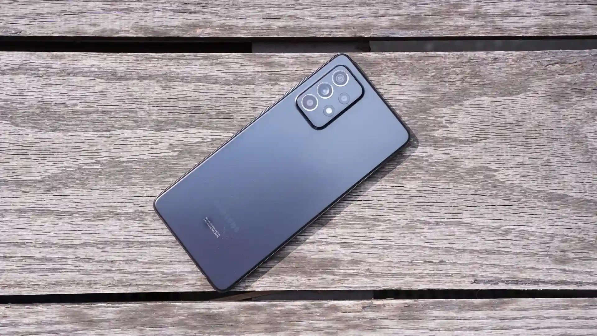Samsung Galaxy A52 отдают со скидкой. Берем главный бестселлер бренда по отличной цене