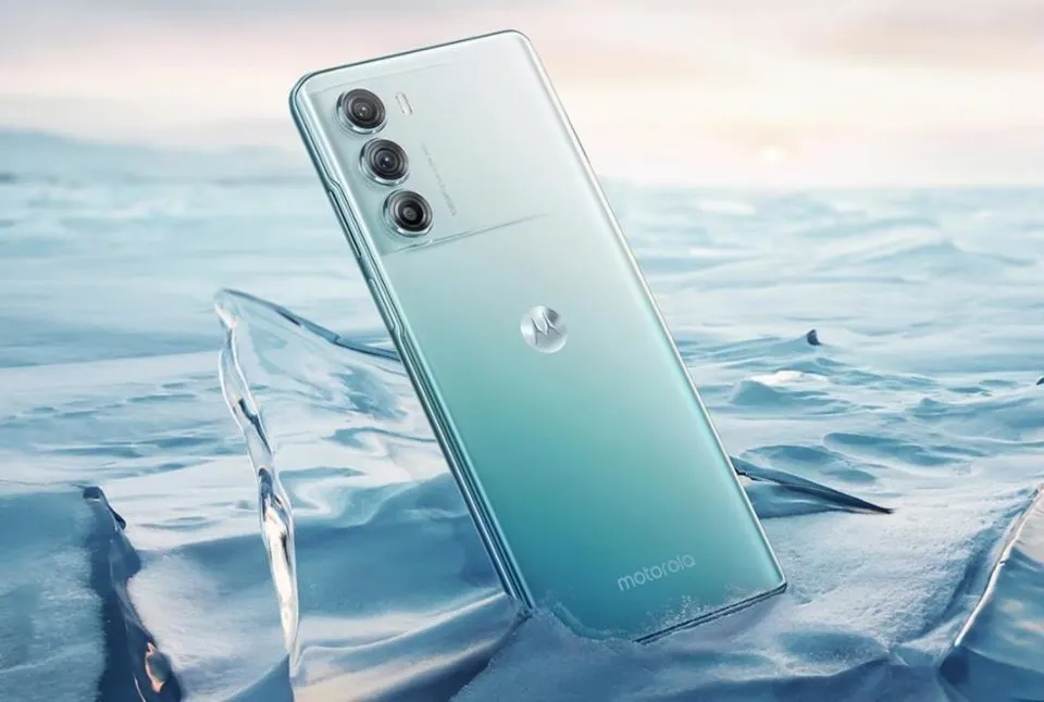 Совсем скоро выйдет мощнейший Motorola Edge S30. Девайс уже можно заказать в Россию
