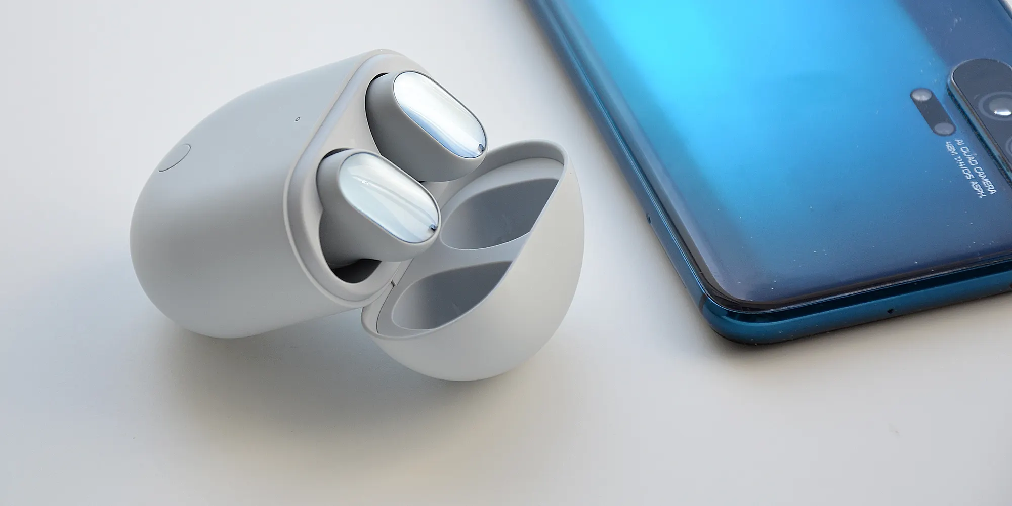 Xiaomi Redmi Buds 3 Pro вновь подешевели на Али. Это бюджетные наушники с флагманскими функциями