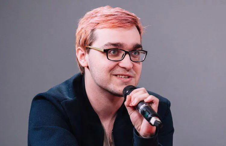Журналист-абьюзер Егор Беликов лишился всех работ. Ему советуют стать курьером