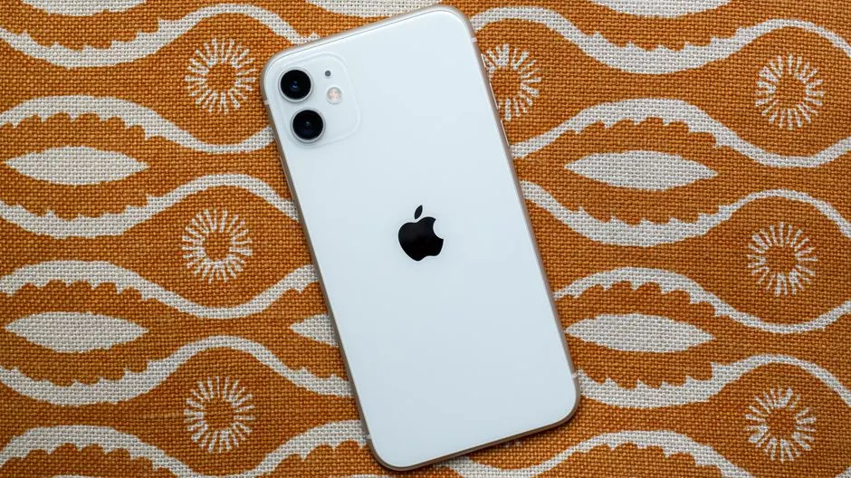 iPhone 11 снова подешевел в России. Мы собрали самые выгодные предложения
