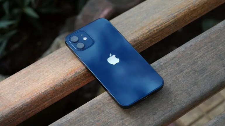 Младшие iPhone 12 сливают за гроши на Али. Экономим на покупке до 10 тысяч рублей