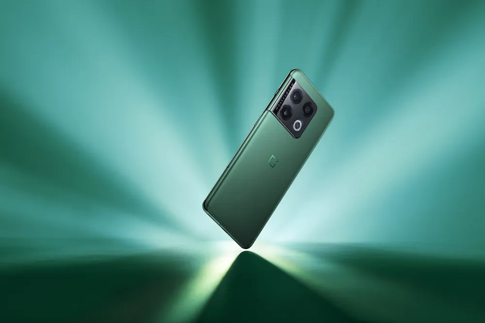 Представлен OnePlus 10 Pro. Здесь – все характеристики и цена