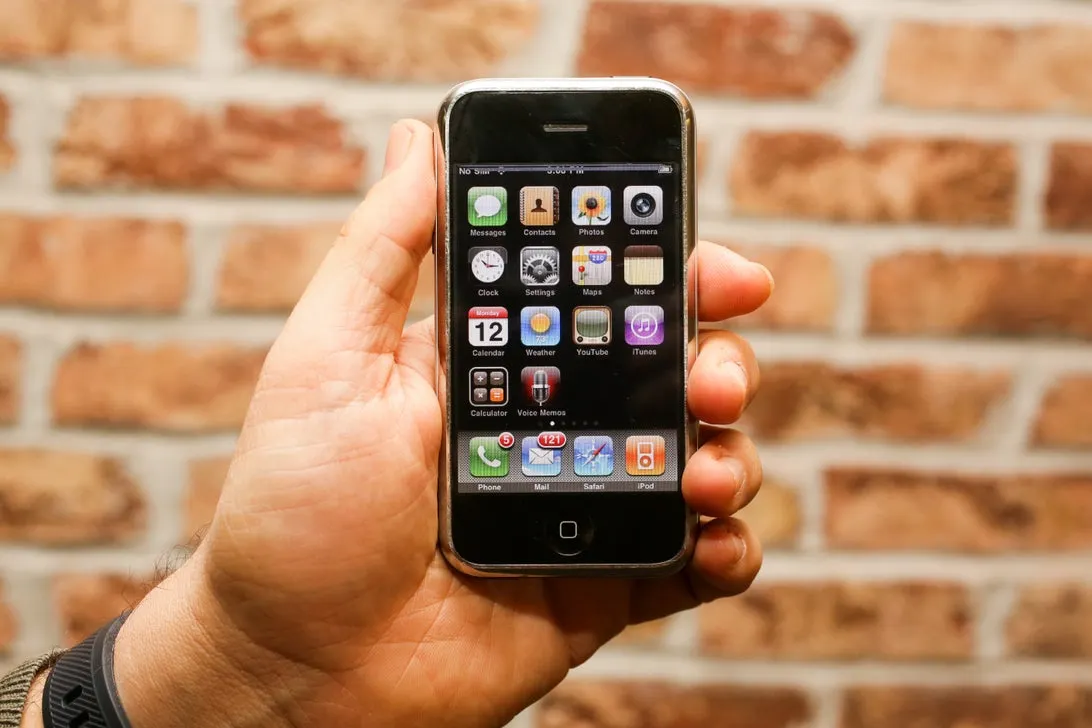 Камеру iPhone 13 Pro сравнили с самым первым айфоном. Результат феноменален