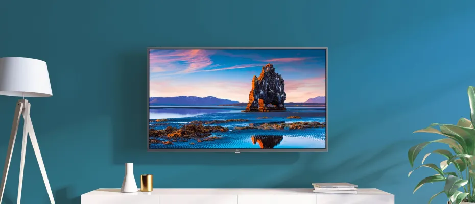 Берем Xiaomi Mi TV 4A по минимальной цене на Tmall. Это ультрабюджетный телевизор с парой крутых фич