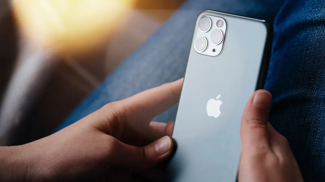 iPhone 13 Pro можно взять за 6 тысяч рублей. Это «Мегафон» запустил подписку