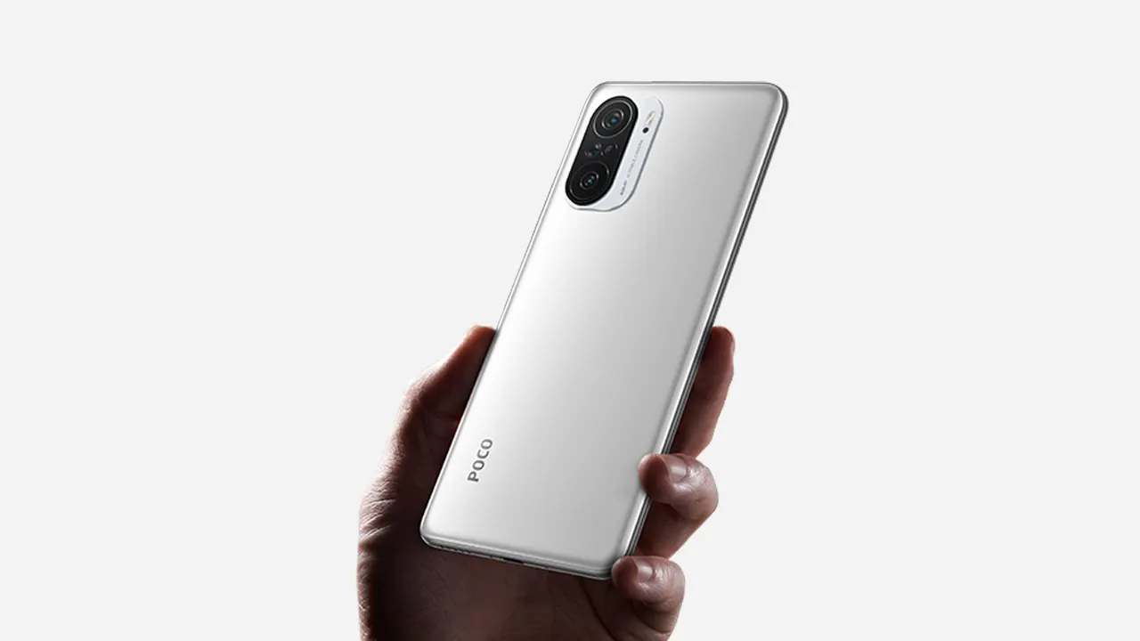 Народный флагман Xiaomi вновь подешевел. У него 120-герцовый экран и мощный процессор