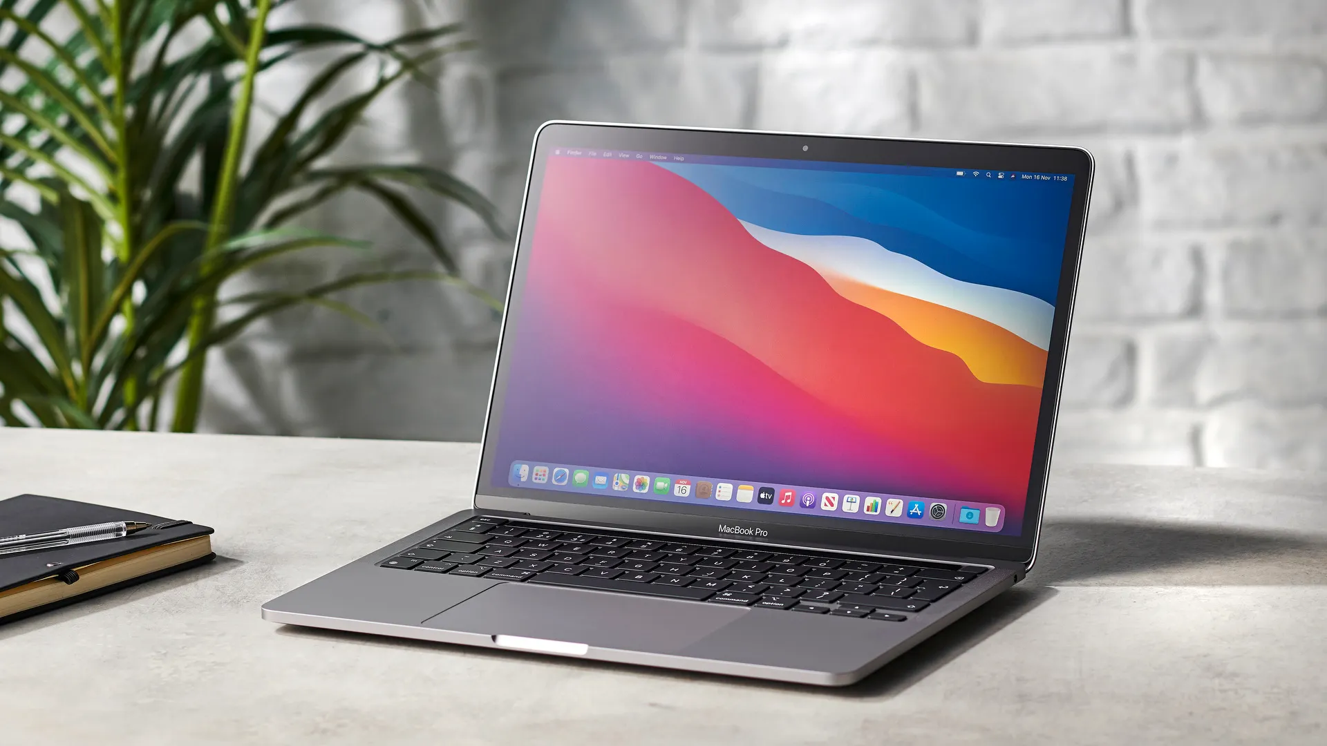 Купил MacBook Pro на M1 и пожалел. Мог сэкономить больше 20 тысяч рублей