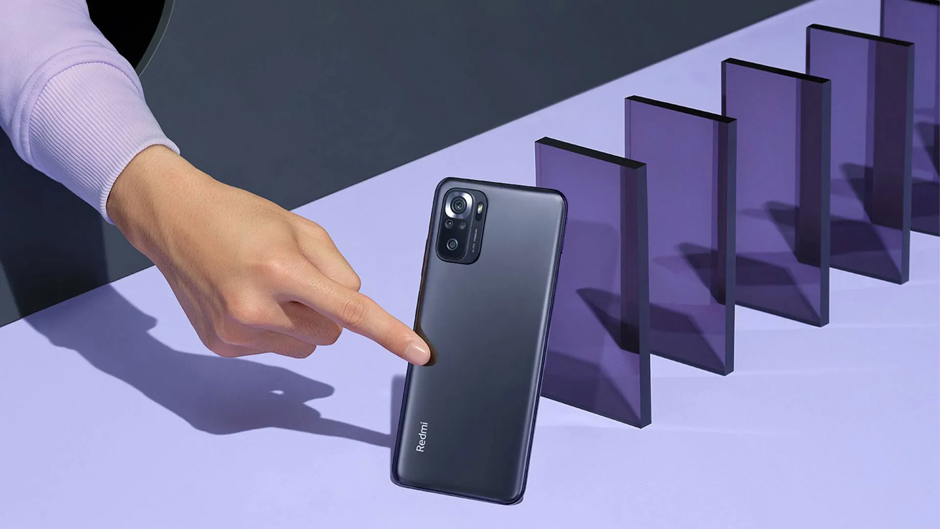 Сбалансированный Xiaomi Redmi рухнул в цене на Tmall. Один из лучших смартфонов до 15 тысяч рублей