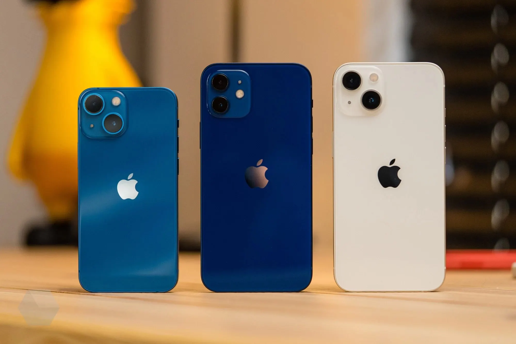 Лучший iPhone 13 отдают с очень жирной скидкой. Тут – самые выгодные предложения