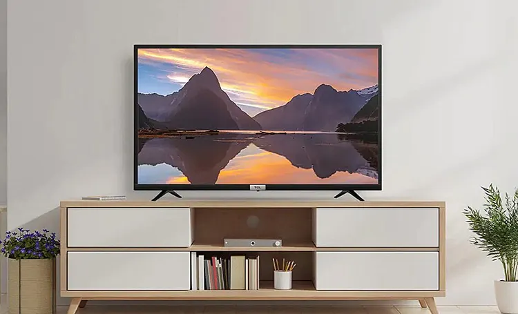 Берем телевизор TCL по самой оптимальной цене на Tmall. Вариант с безрамочным экраном и Android TV