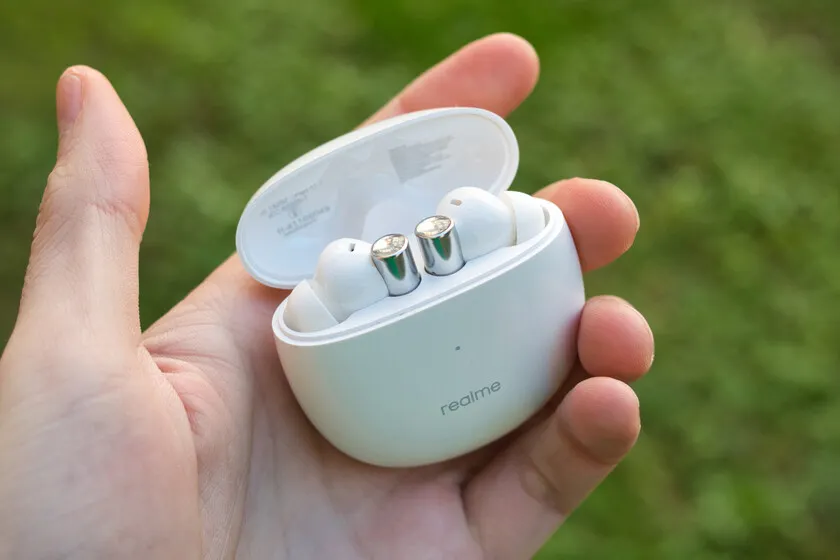 Realme Buds Air 2 висят за копейки на Маркете. Вариант с АШП и отличным звучанием
