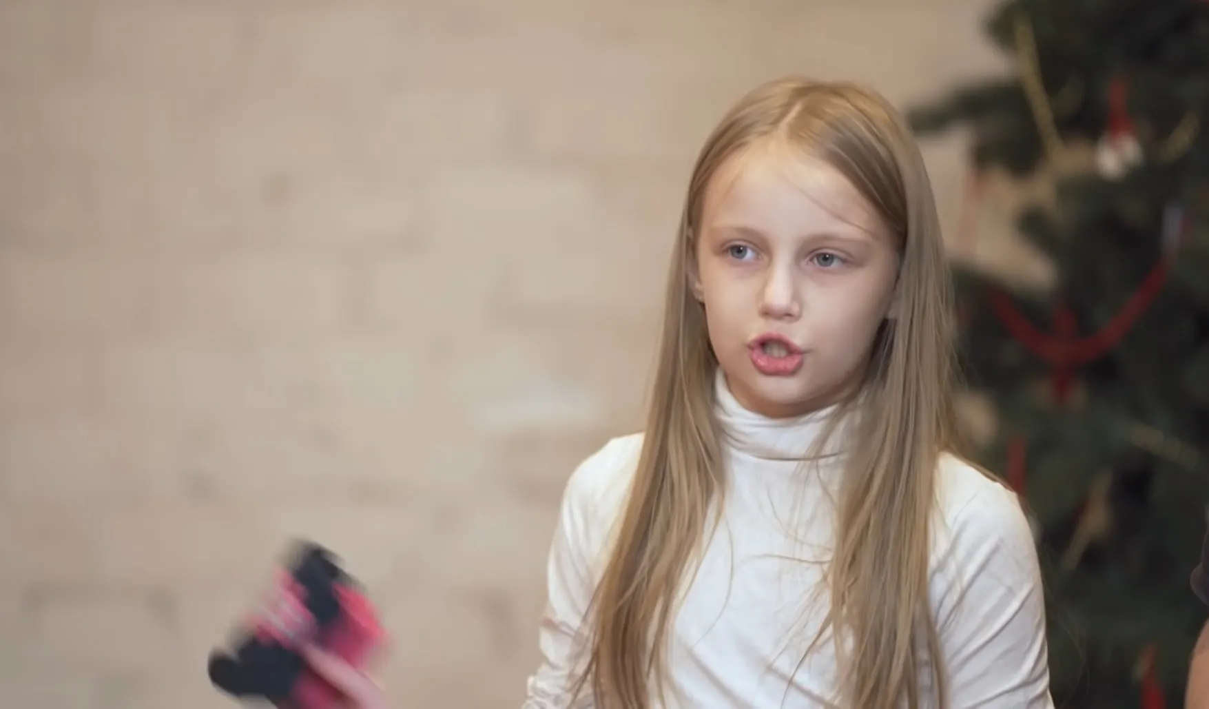 Откуда семья Алисы Тепляковой берет деньги? Отец и мать 9-летней студентки придумали хитрую схему