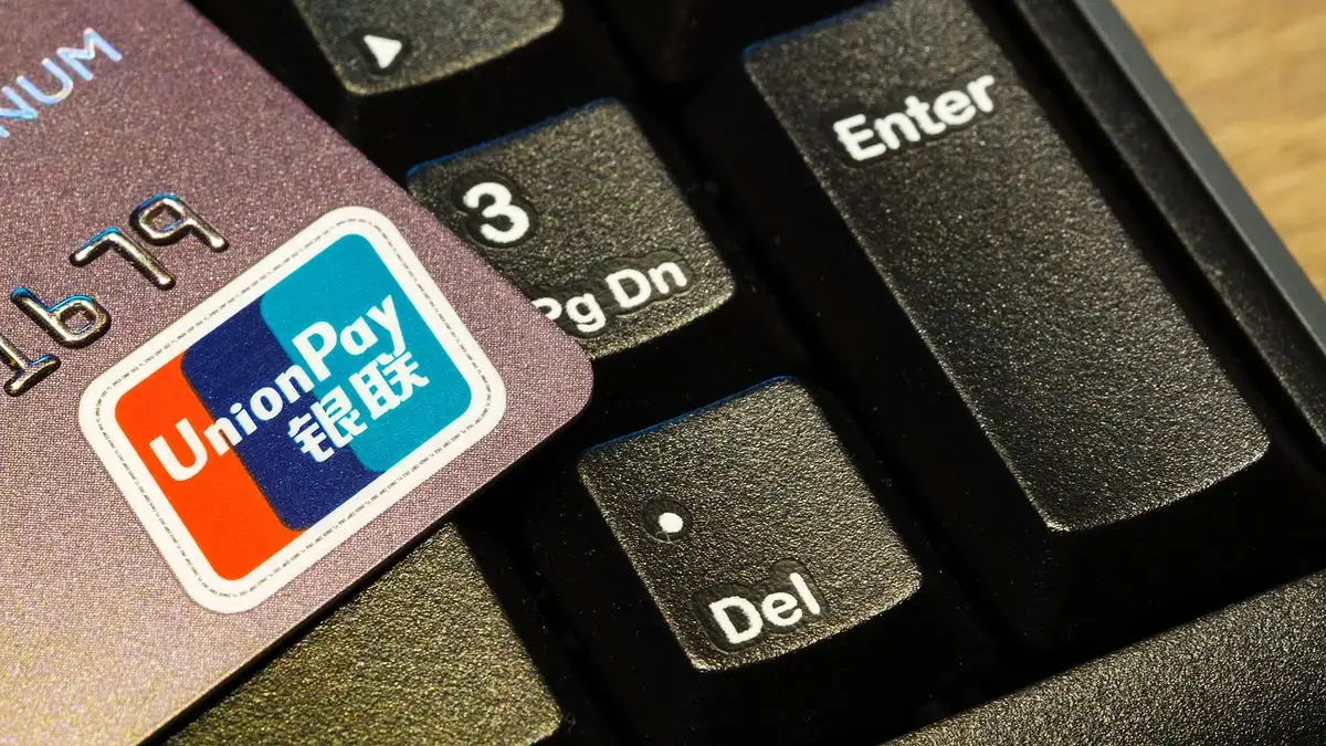 Где оформить карту UnionPay в России? Список со всеми банками и тарифы