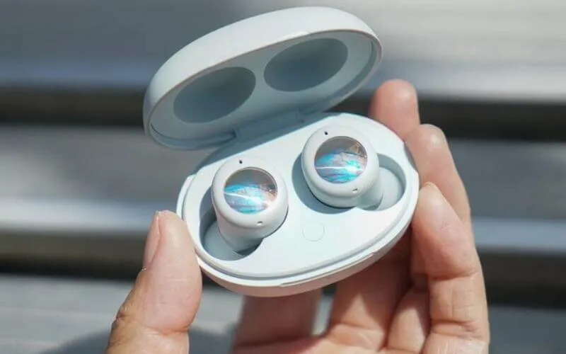 Realme Buds Air 2 Neo висят за разумные деньги на Маркете. Идеальный вариант с активным шумоподавлением