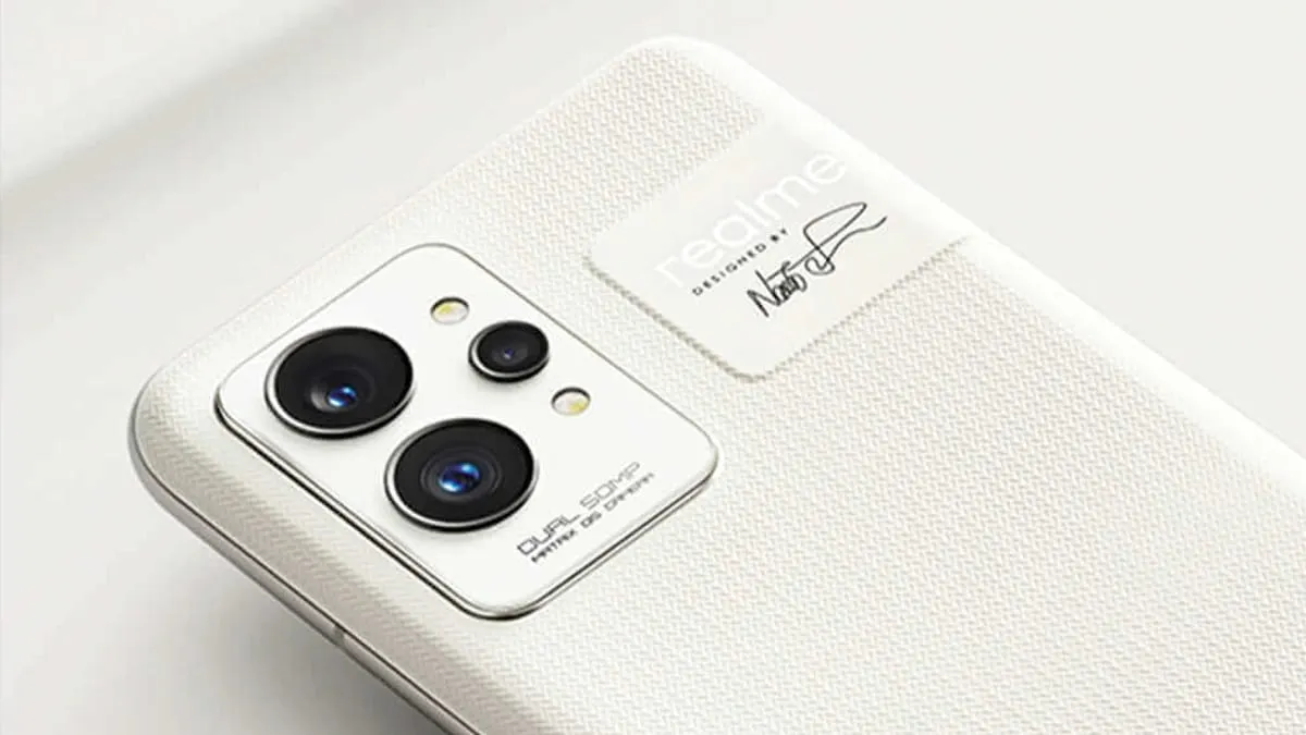 Realme GT 2 отдают по разумной цене. Это новый флагман со 120-герцовым дисплеем и огромной батареей