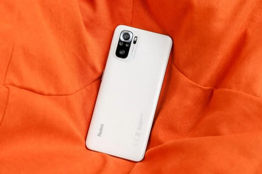 Берем самый выгодный бюджетник Xiaomi по лучшей цене. У него почти нет недостатков