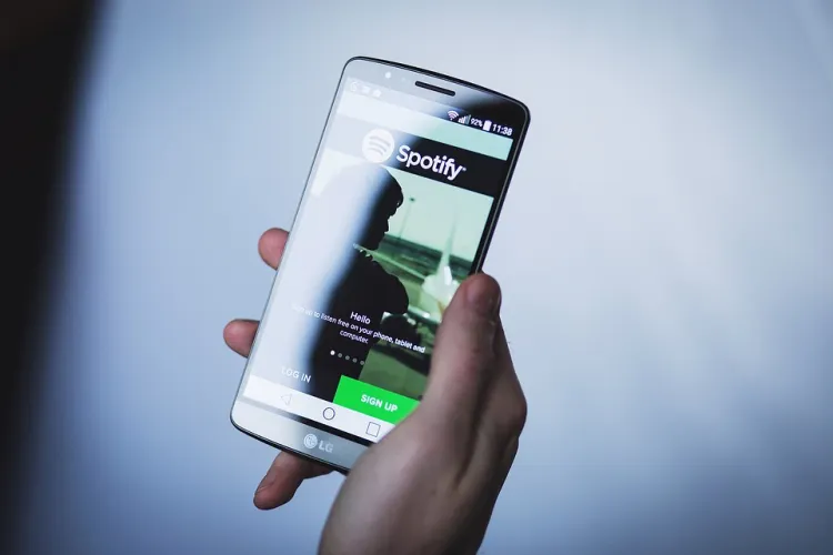 Как пользоваться премиумом Spotify после ухода сервиса из России? Есть лайфхак
