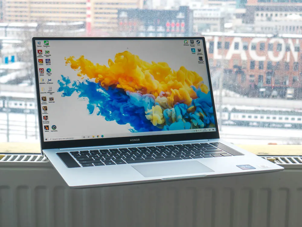 Honor MagicBook Pro отдают с жирной скидкой на Tmall. У него огромный экран и топовое железо