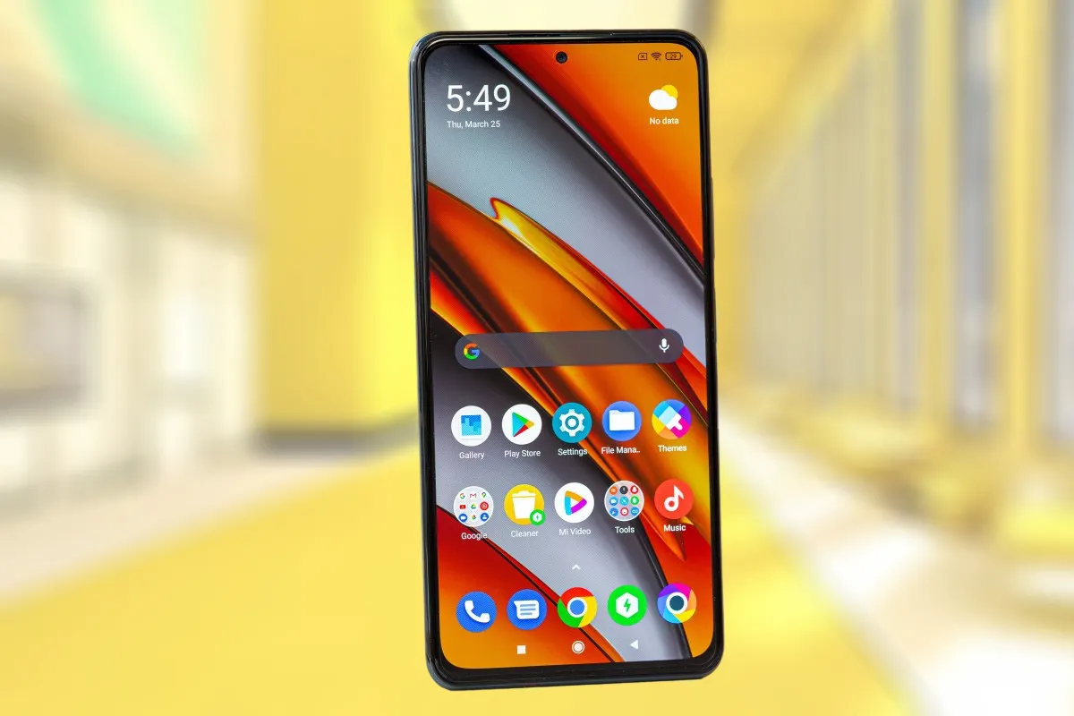 Народный флагман Xiaomi Poco отдают со скидкой на Tmall. Вариант с топовым процессором и 120-герцовым экраном