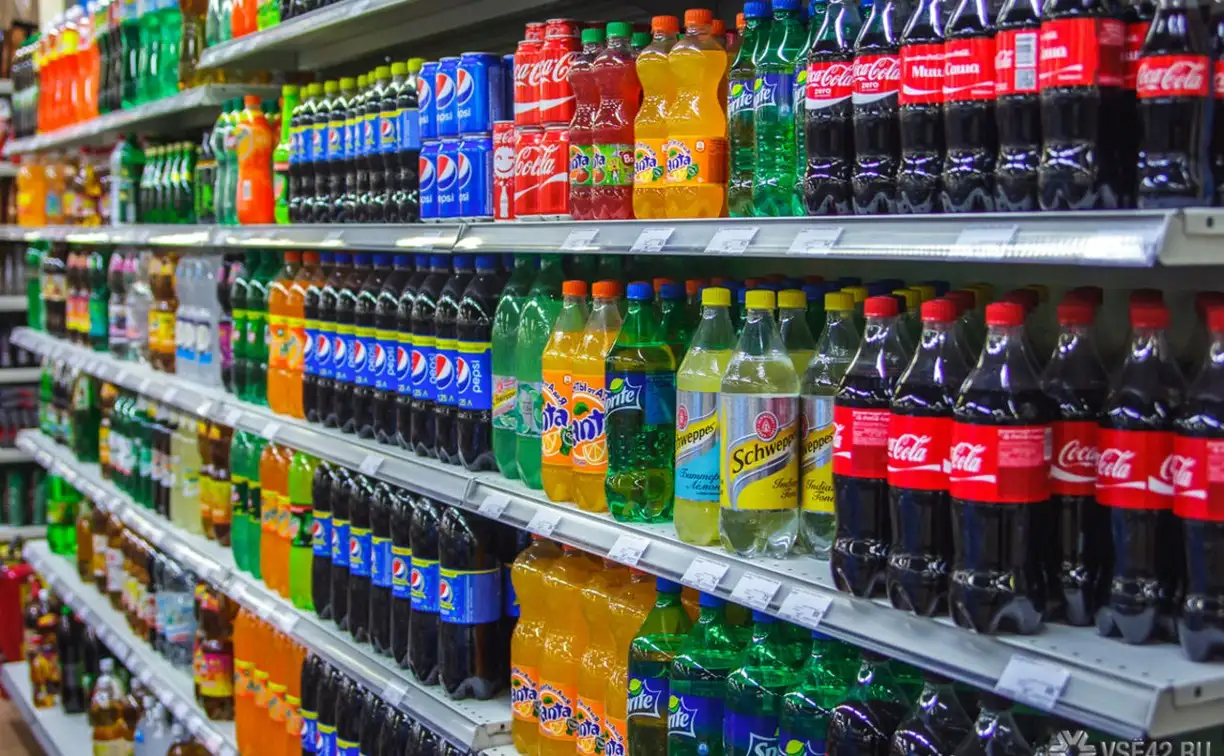 Coca-Cola может исчезнуть из России к лету. Что случилось?