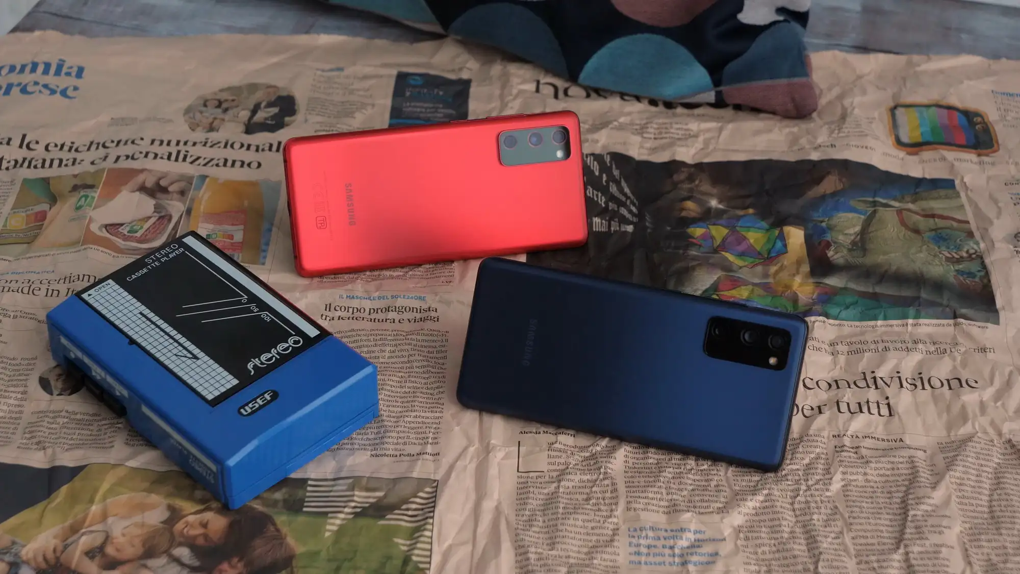 Samsung Galaxy S20 FE подешевел на Маркете. Это субфлагман с шикарной фронтальной камерой и 120-герцовым дисплеем