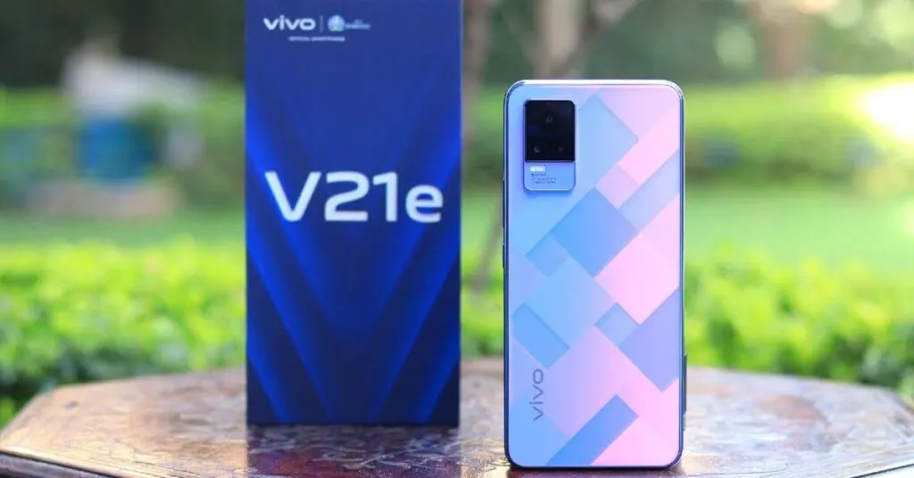 Берем Vivo V21e по минимальной цене на Tmall. Это девайс с лучшей селфи-камерой на рынке