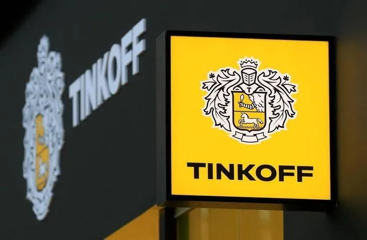 Олег Тиньков продал банк, но остался хозяином бренда «Тинькофф». Как так вышло?