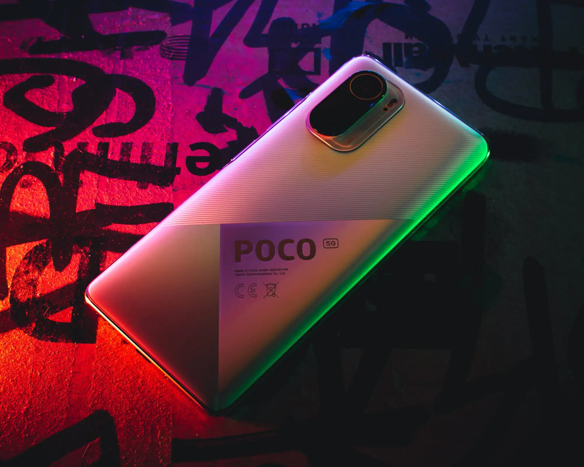 Народный флагман Xiaomi Poco рекордно подешевел на Али. Цена нереально низкая