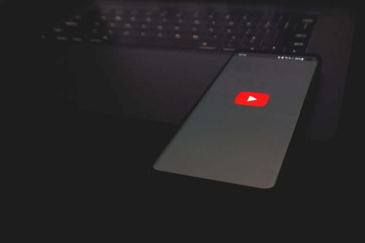 YouTube не заблокируют в 2022 году. Wylsacom красиво прибил Rutube, но в России готовят новую замену