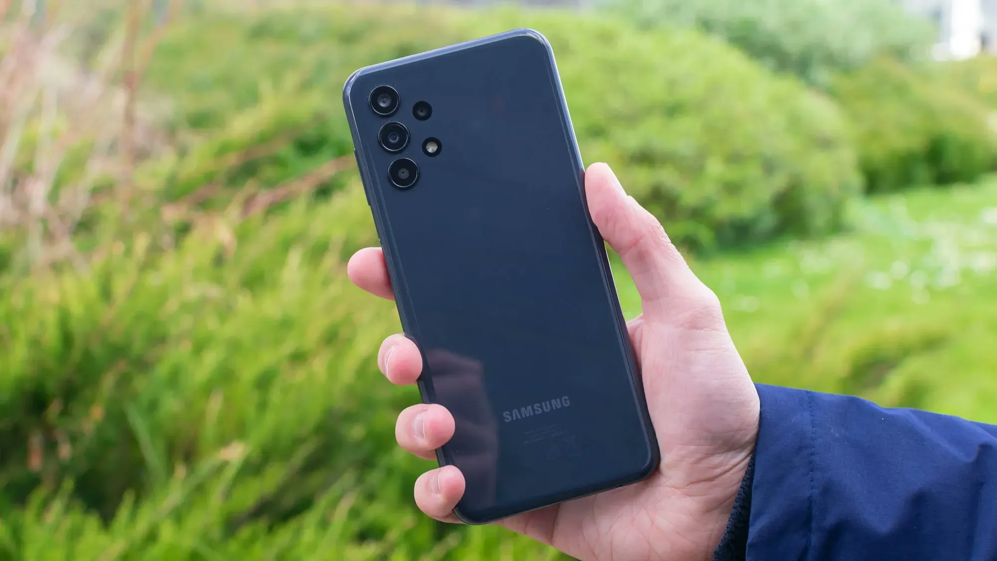 Samsung Galaxy A13 появился в России. Сколько стоит будущий хит продаж и стоит ли его брать?