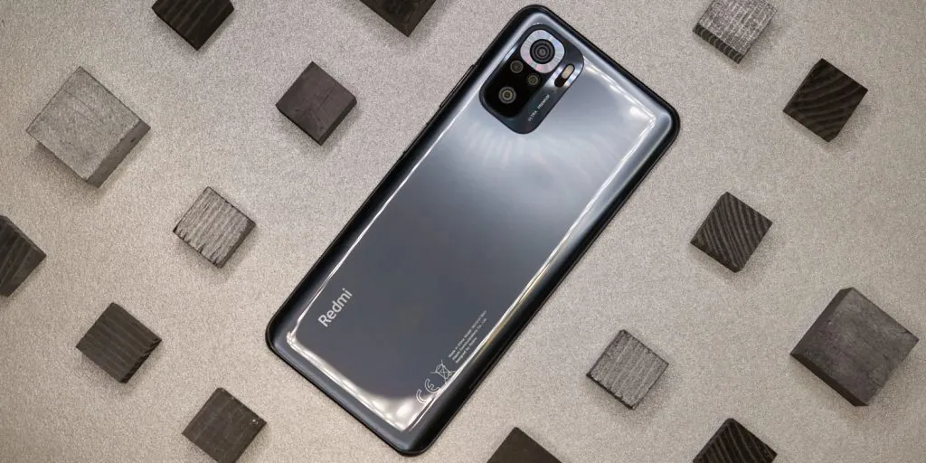 Лучший бюджетник Xiaomi отдают за гроши на Маркете. Надежный вариант без компромиссов