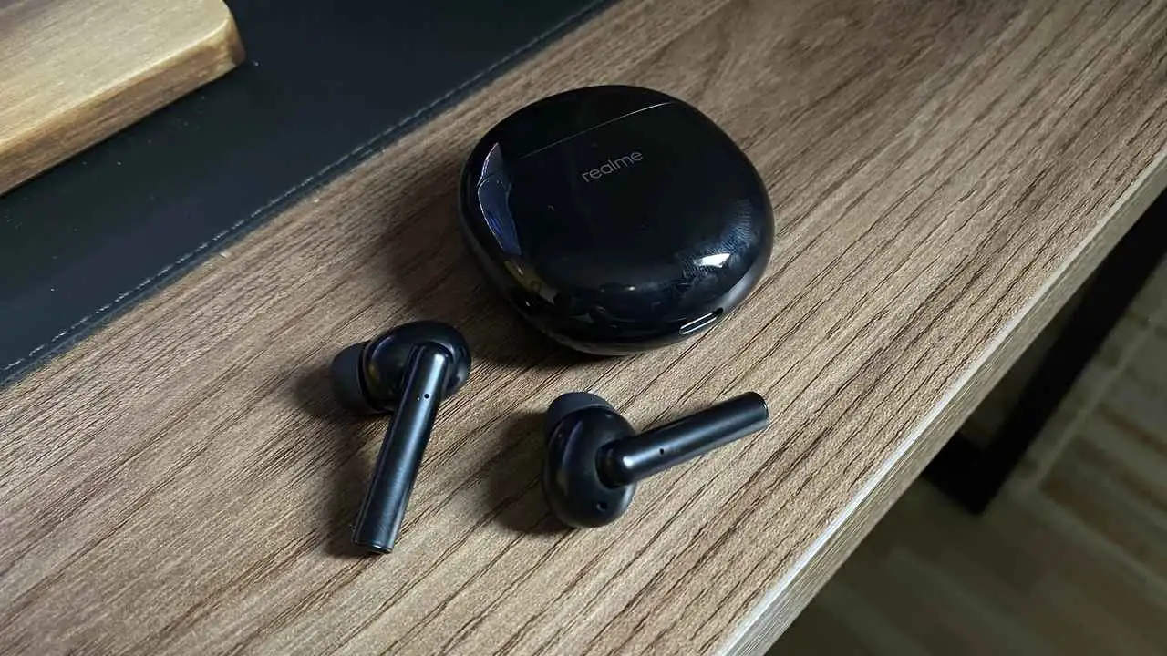 От хитовых TWS-наушников Realme избавляются на Али. Хватаем, пока все не раскупили