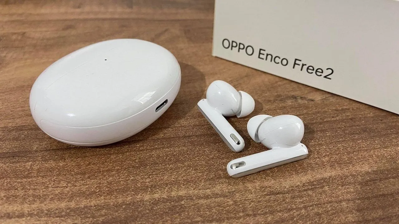 Нашли недооцененный клон AirPods Pro на Али. Наушники долго работают и стоят в разы дешевле