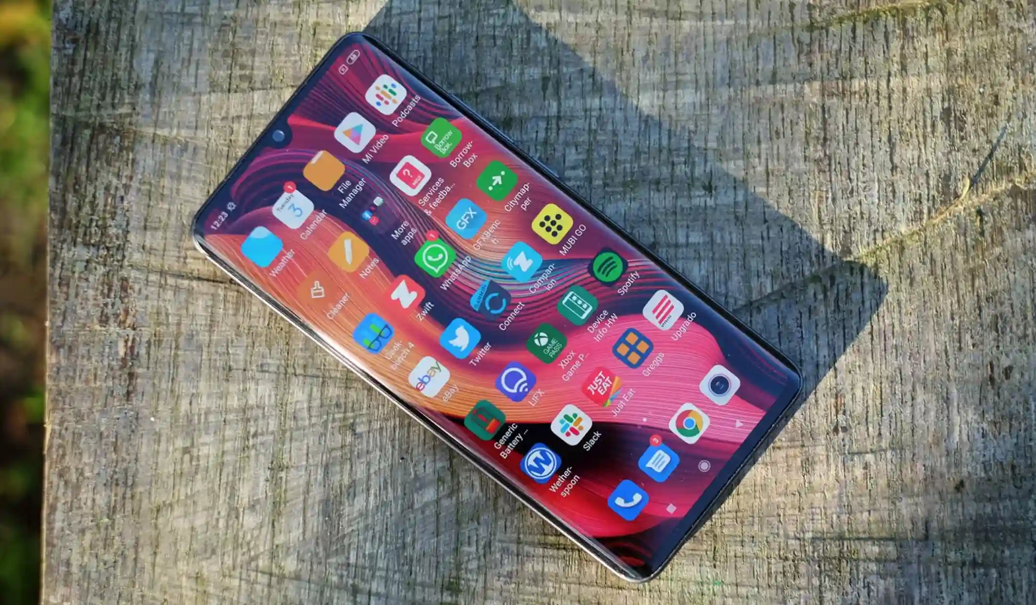 Фанаты Xiaomi в гневе. Компания хочет запретить загрузку apk-файлов