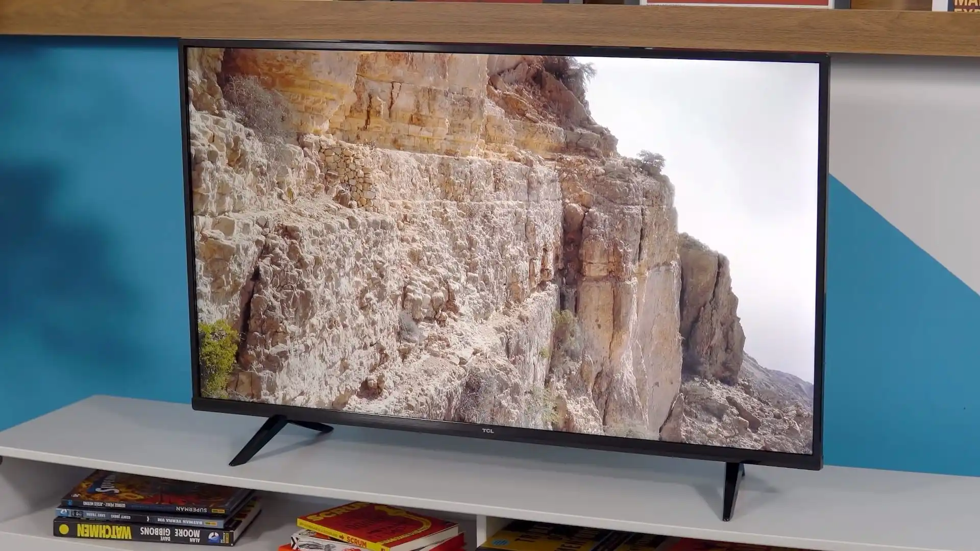 Самый доступный 4K-телевизор TCL распродают на Tmall. Первых покупателей ждет приятный бонус
