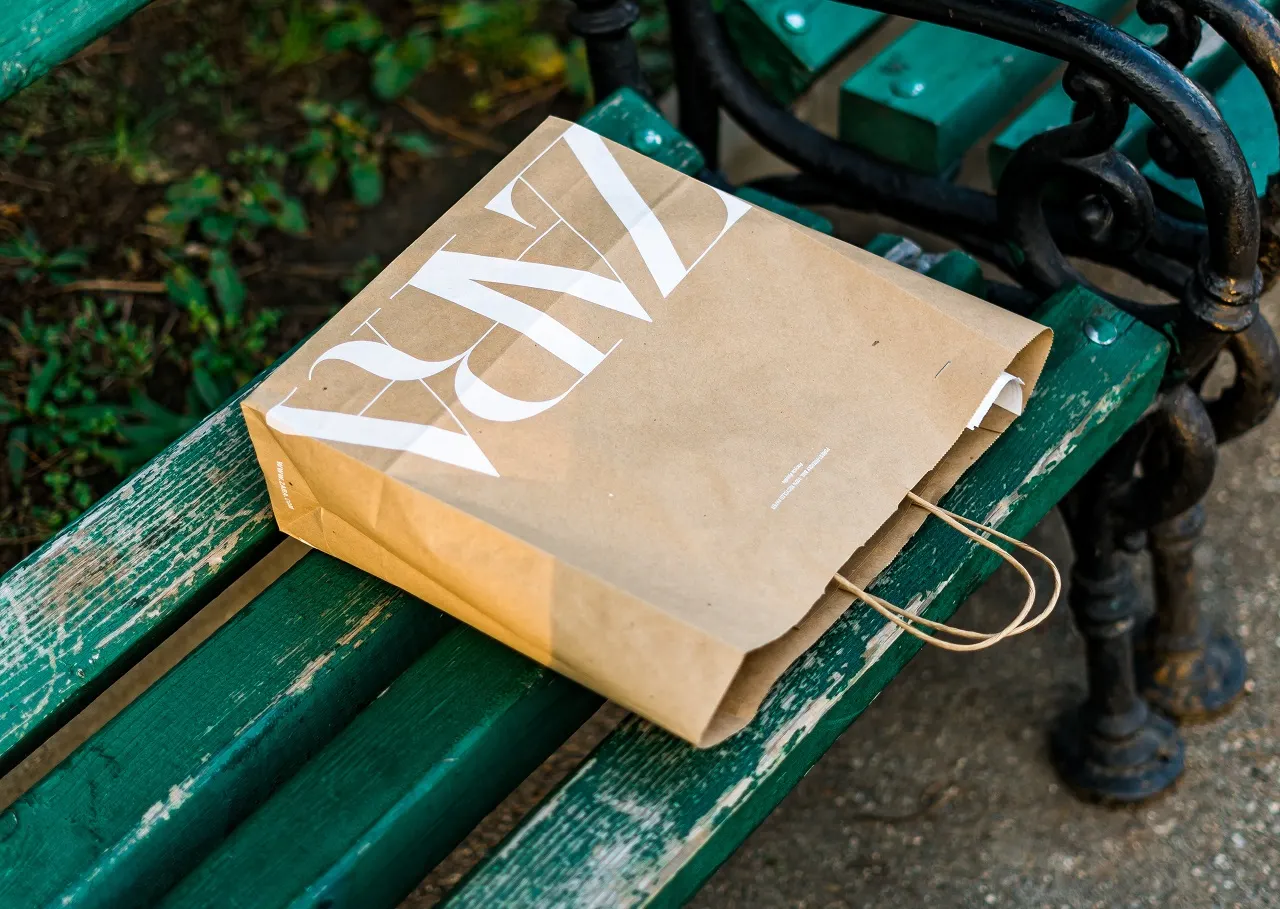 Zara, H&#038;M и Pull&#038;Bear продают вещи перед уходом из России. Где найти топовую одежду из масс-маркетов?