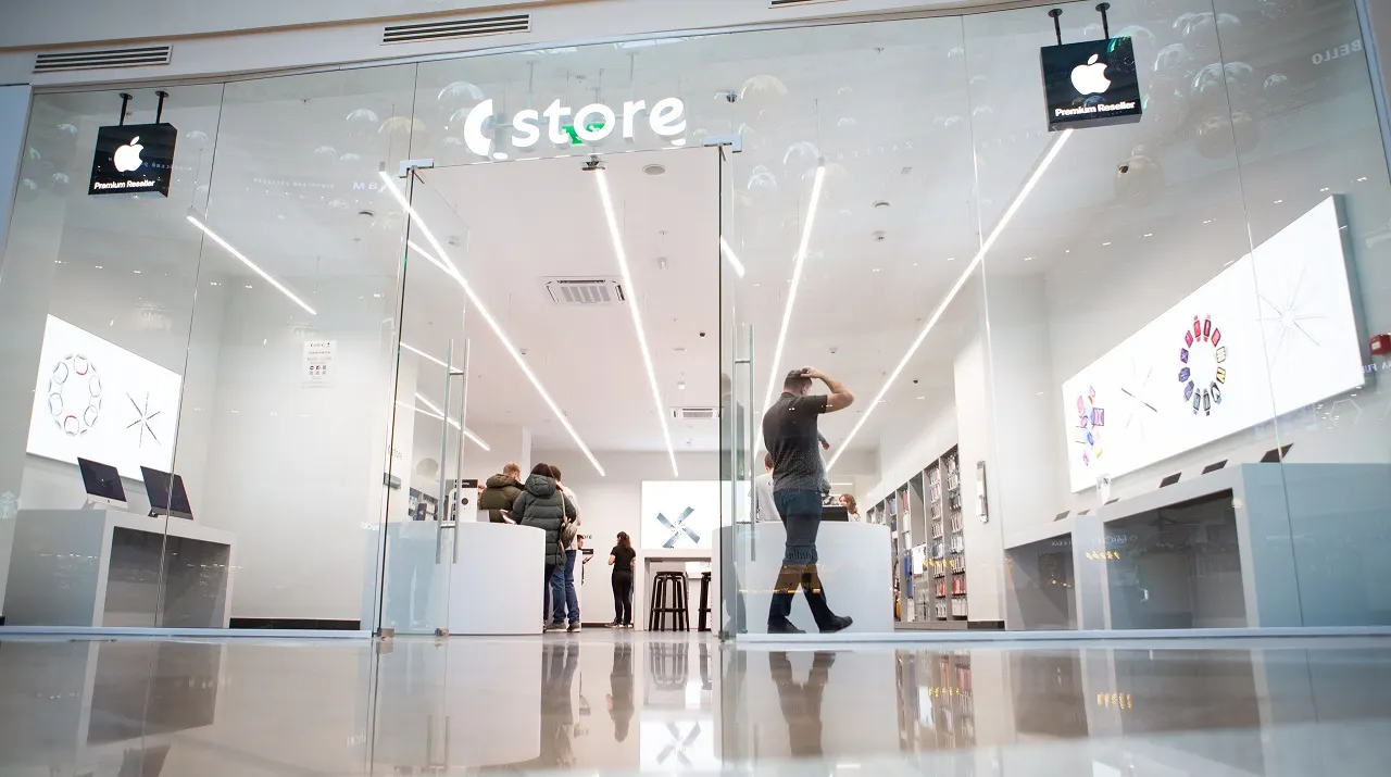 Что будет с магазинами Apple в России? СStore закрылся, re:Store и iPort нашли новую схему работы