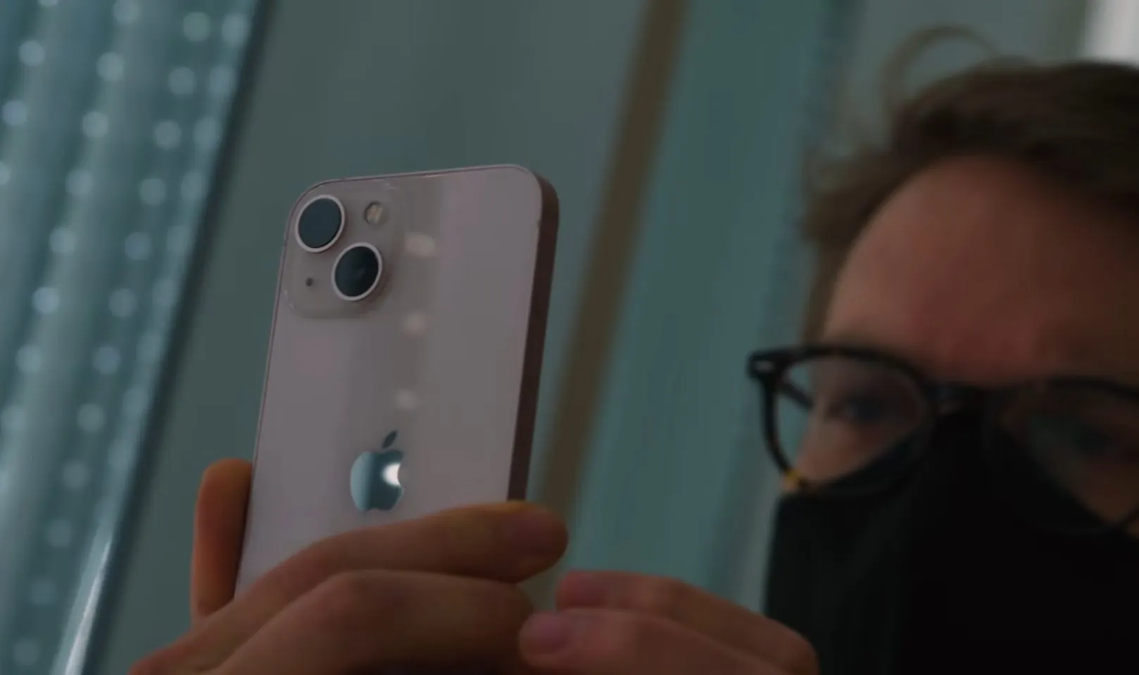 iPhone 13 опять подешевел. Такой цены не было никогда