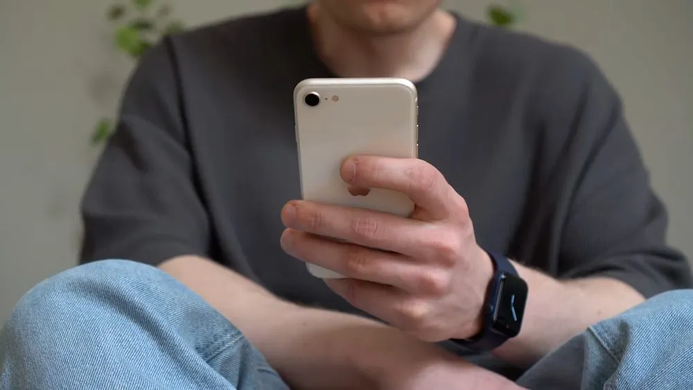 Дадим шанс iPhone SE 2022? Новинка сказочно подешевела