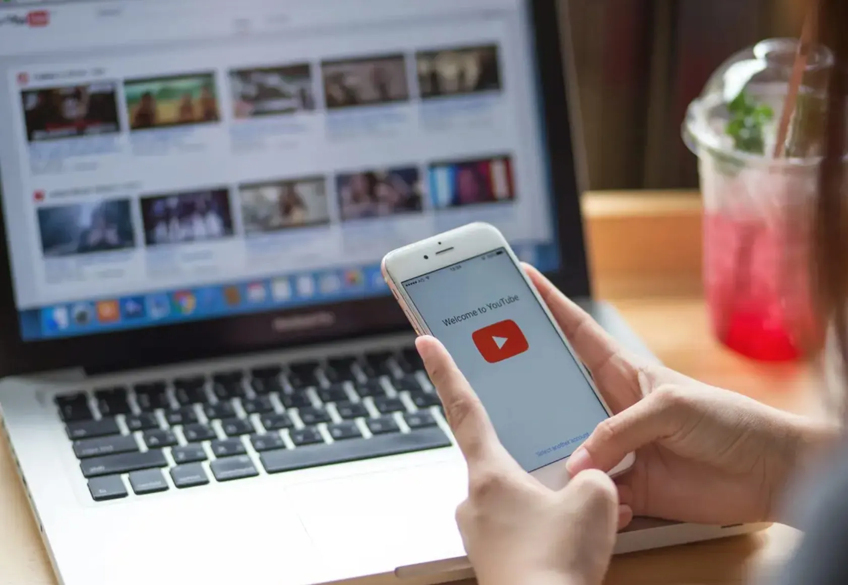 Тормозят YouTube и Google? Есть бесплатный и платный способы всё ускорить