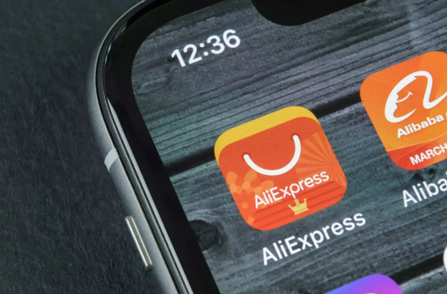 На AliExpress отключили оплату долларами. Как вывести деньги с Qiwi-кошелька?