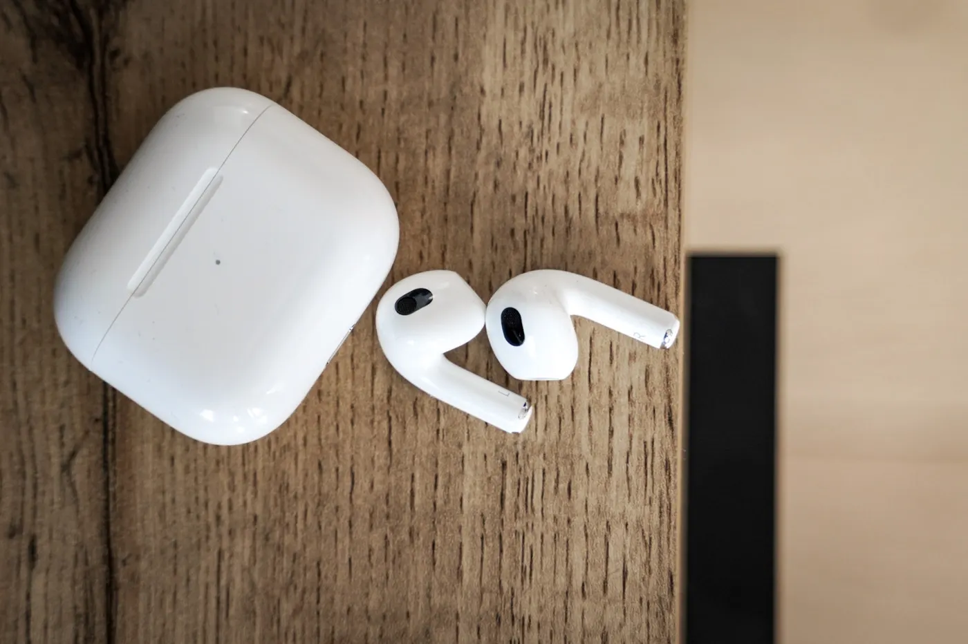 AirPods 3 рухнули в цене на Joom. Так дешево они еще не стоили