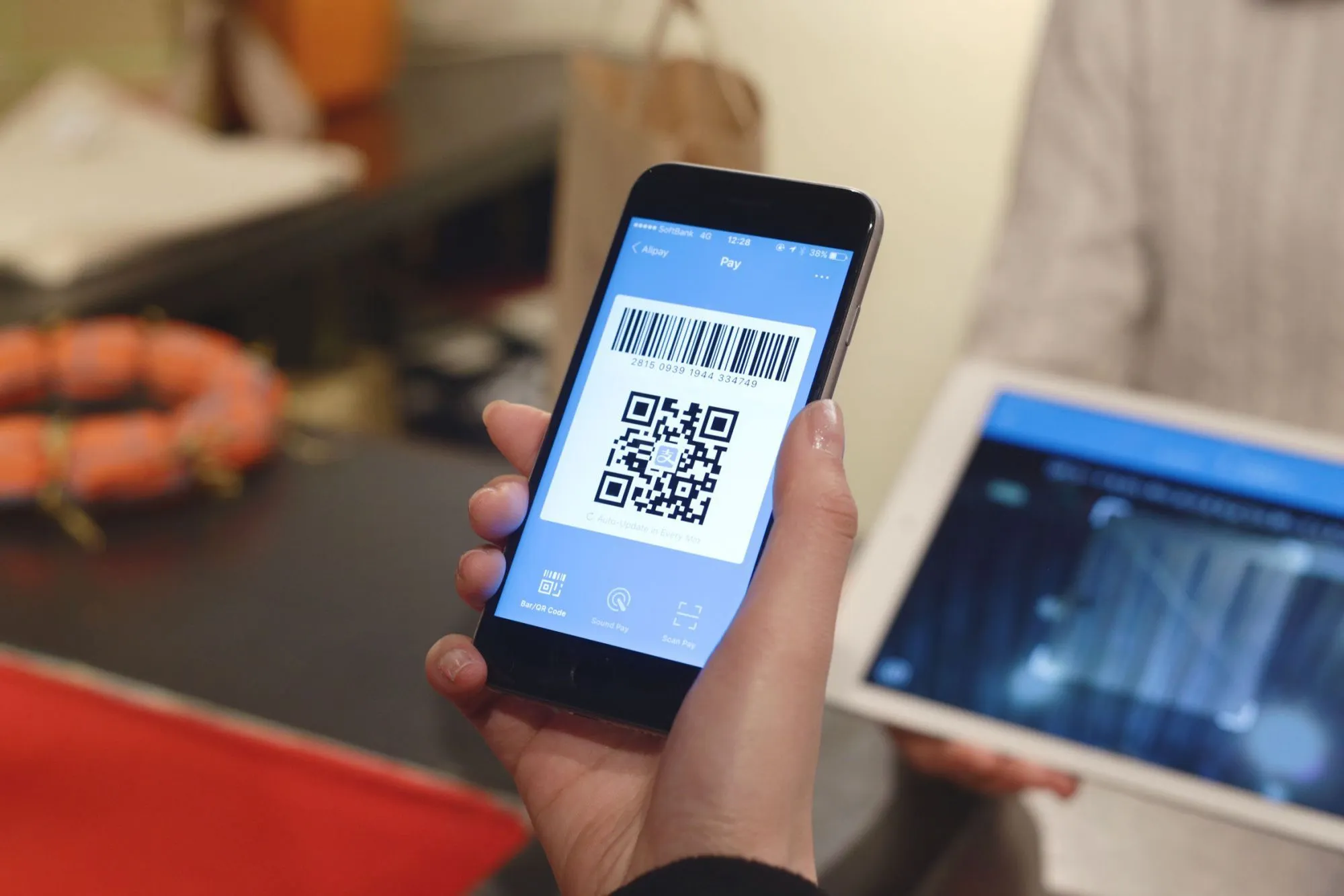 Платить через QR-код станет еще проще. SberPay будет почти во всех магазинах