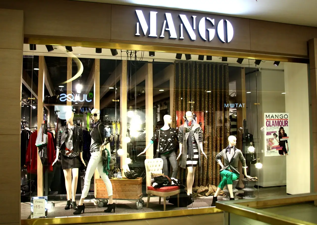 Бренд одежды Mango не вернется в Россию. Но все магазины сохранят – как?