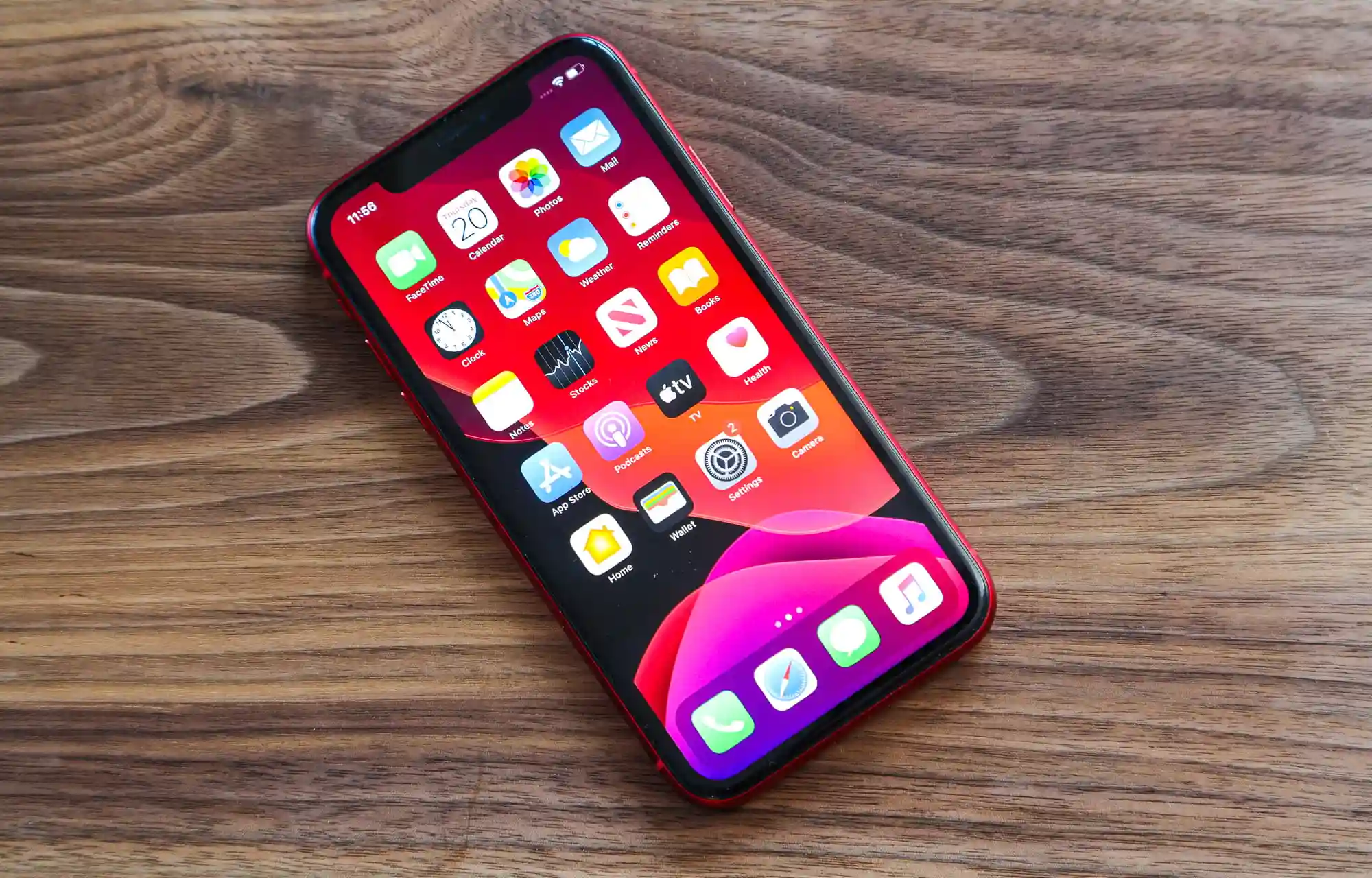 iPhone 11 рекордно подешевел. Таких цен не было никогда